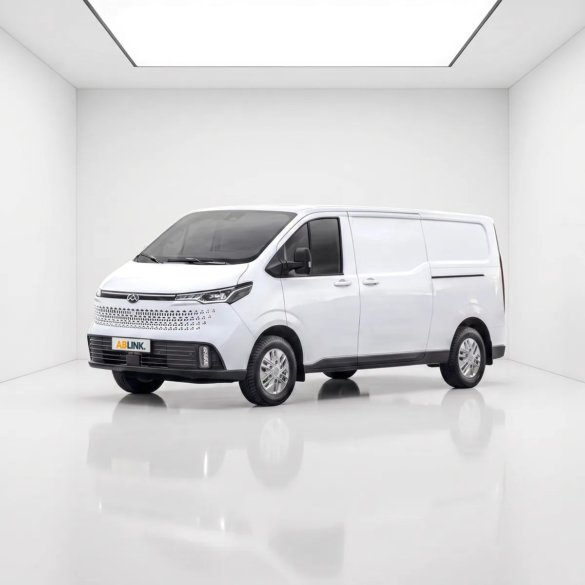 Maxus eDeliver 7 electric cargo van in Singapore — ABLINK
