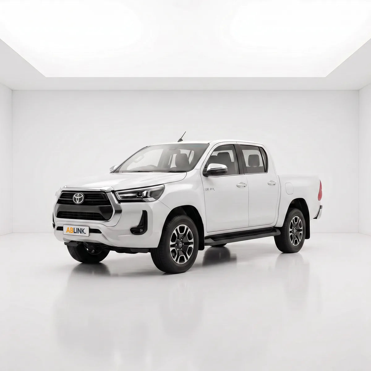Toyota Hilux 双排座皮卡 — 新加坡双排座皮卡登记为货车，空载重量决定司机所需的驾照类别 | ABLINK